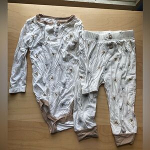 Milkberry bamboo White and Brown baby set